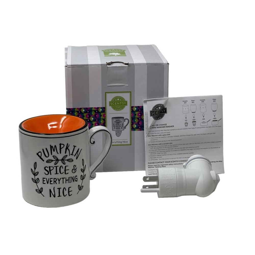 Scentsy “Pumpkin Spice & Everything Nice” Wax Warmer